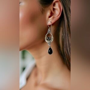 925 Silver & amethyst stone teardrop earrings, pierced ears design 💜💜